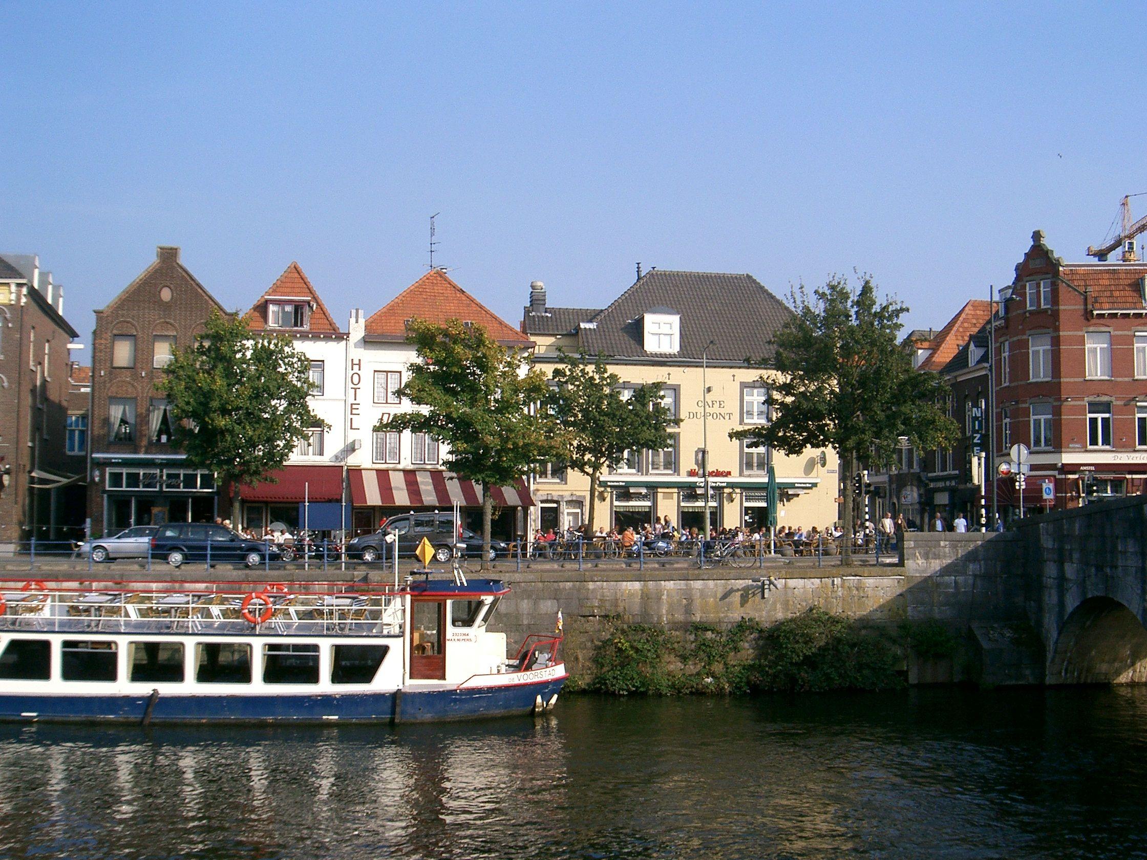 Rozenhofje Roerkade